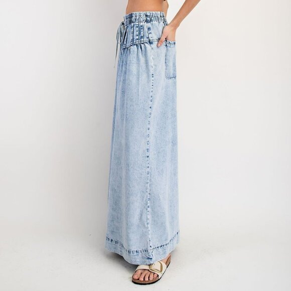 NWT ee:some Mineral-Washed Wide Leg Denim Pants โ Light Wash - Picture 9 of 16